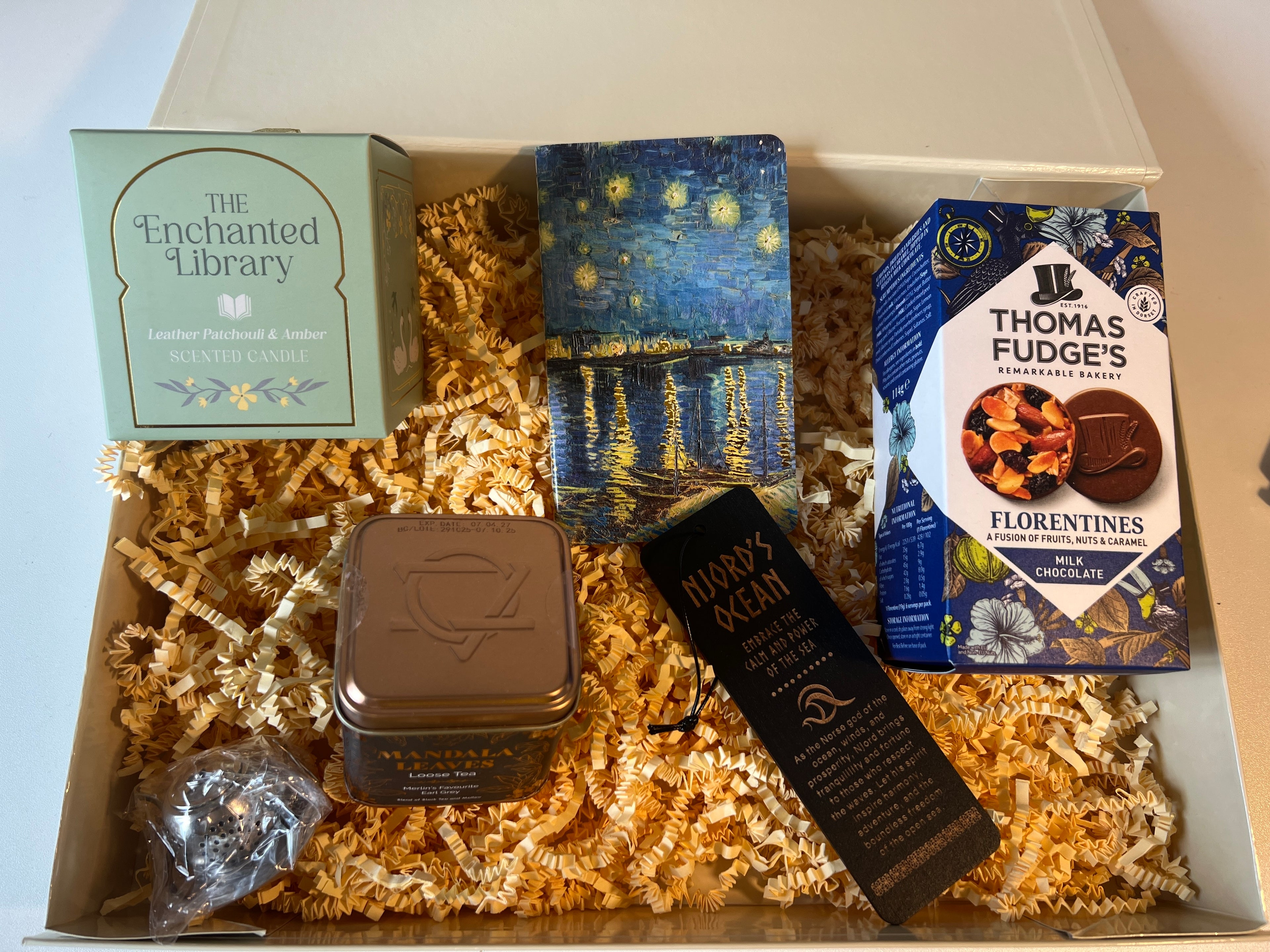 📚✨ The Enchanted Evening – Literary Comfort Gift Box