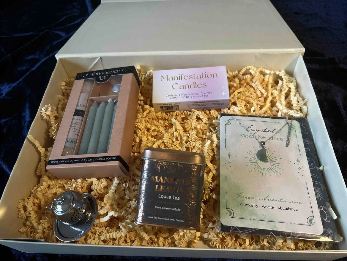🌙 Manifest & Unwind – Crystal & Ritual Gift Box