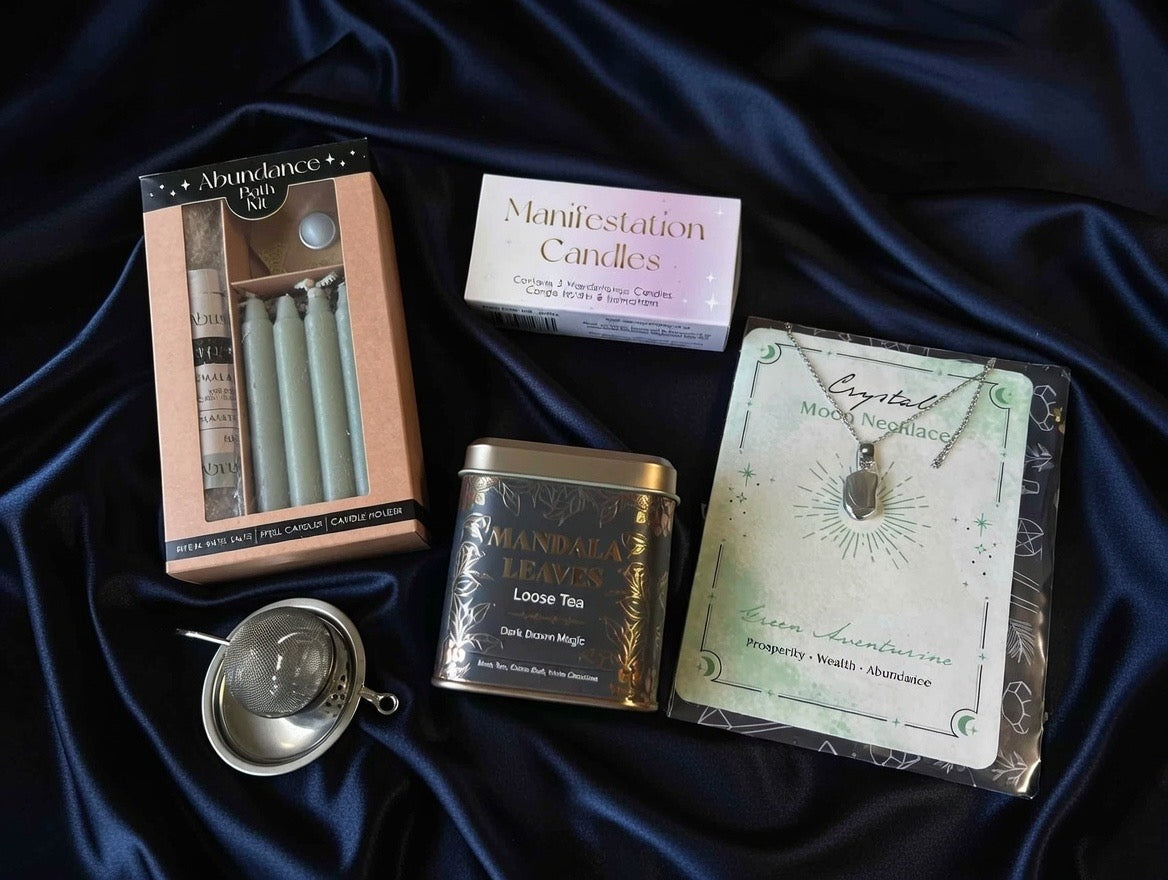 🌙 Manifest & Unwind – Crystal & Ritual Gift Box